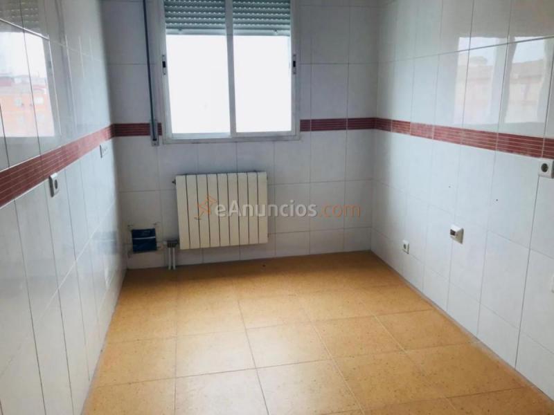 Apartamento en venta en Calle Esteban Saez Alvarado, Capiscol - Gamonal, Burgos