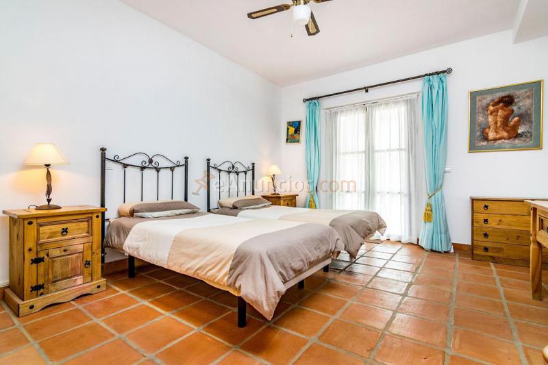 Adosado en venta en  Riviera del Sol, Mijas