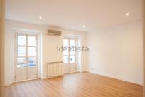 Apartamento en alquiler en Calle San Simón, Madrid, Centro, Madrid