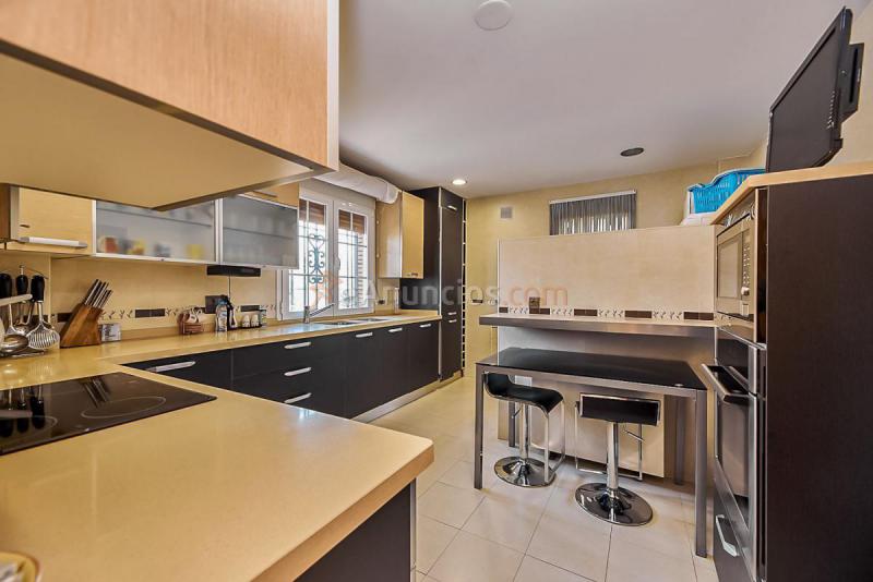 Adosado en venta en  Otura