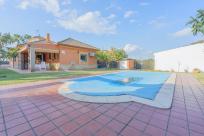 Adosado en venta en  Gines