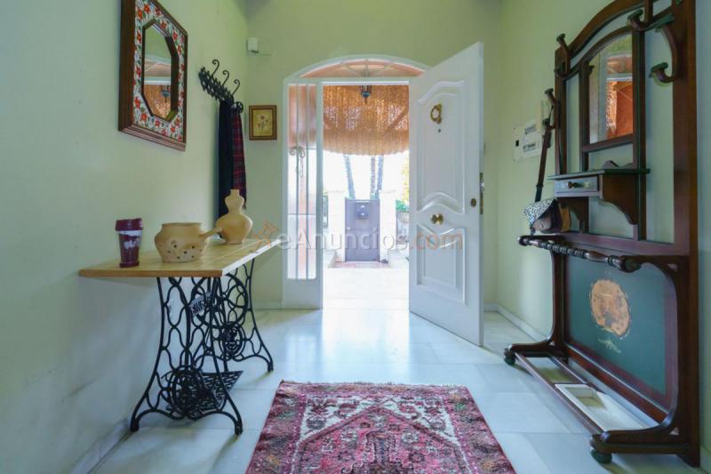 Adosado en venta en  Gines