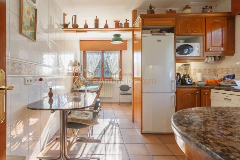 Adosado en venta en  Mungia