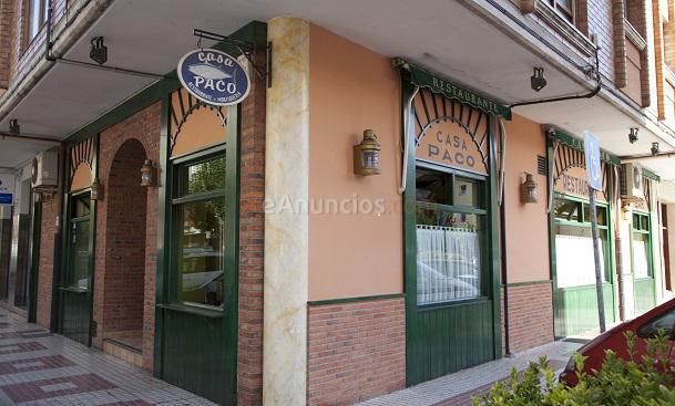 Se vende local (antiguo bar restaurante)