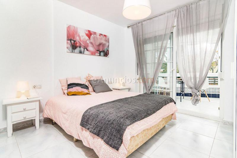 Apartamento en venta en  Playamar, Torremolinos