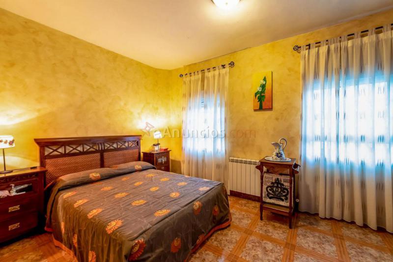 Adosado en venta en  Puerta de Cuartos - Avda. de Portugal, Talavera de la Reina