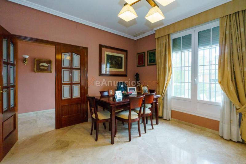 Adosado en venta en  Valencina de la Concepcion