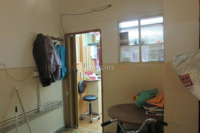 Local Comercial en venta en  Carabanchel, Madrid