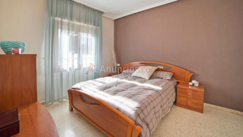 Adosado en venta en  Busot