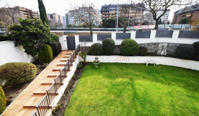 Adosado en venta en  Fuencarral, Madrid