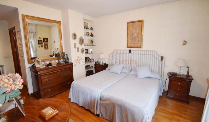 Adosado en venta en  Fuencarral, Madrid