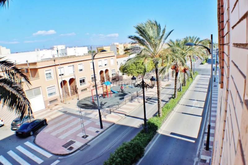 Piso de 1 habitación en roquetas de mar zona las marina