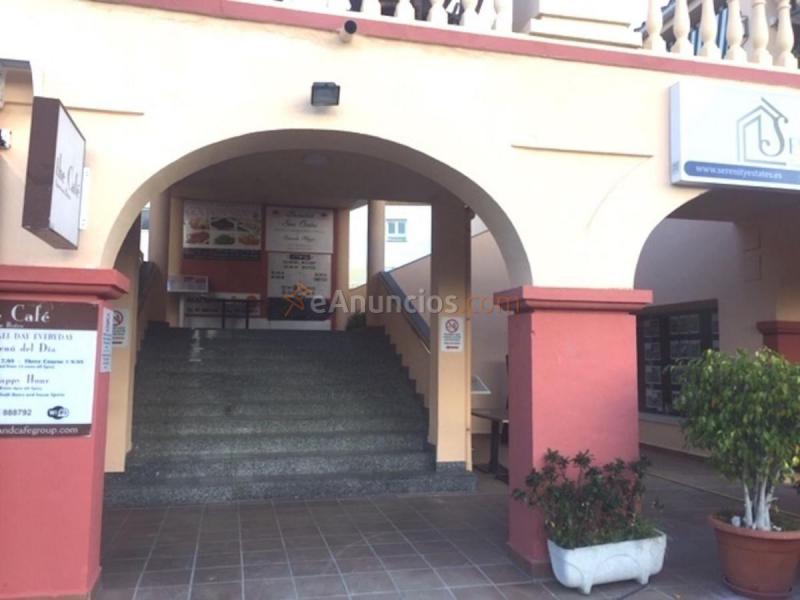 Local Comercial en venta en  URB.EL PILAR, Estepona Pueblo, Estepona
