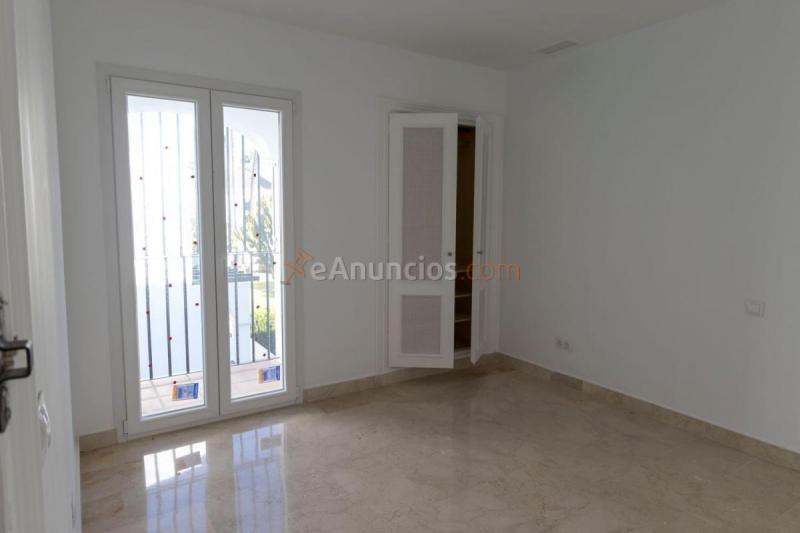 Casa en venta en  LOS NARANJOS DE MARBELLA, Nueva Andalucía, Marbella
