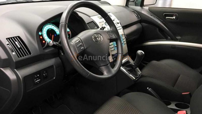 Toyota corolla verso 2.2 d4d 136cv diesel sol