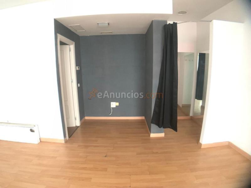 Local Comercial en venta en  Zona Colegio Europa, Espartinas