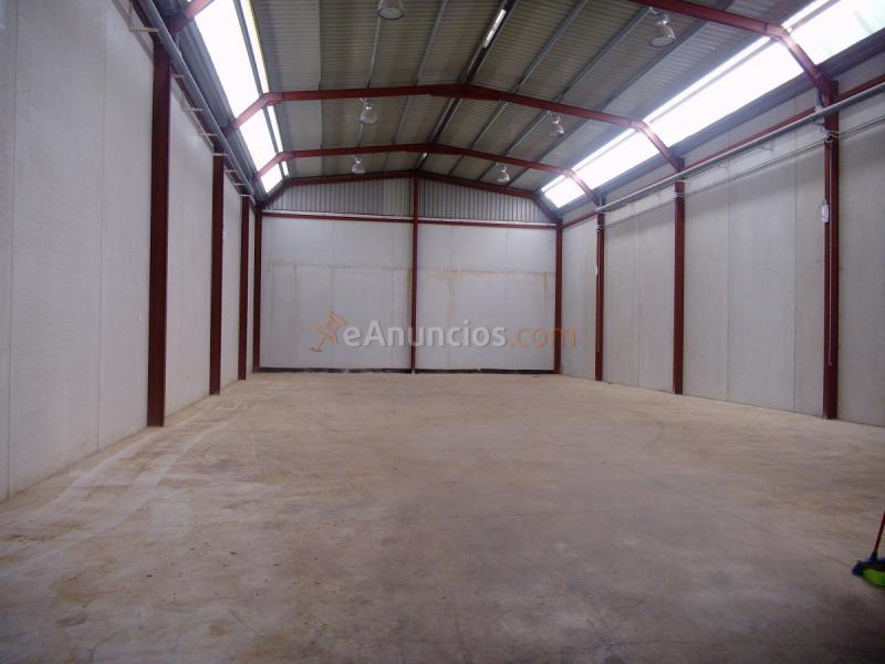 Nave Industrial de  400 metros