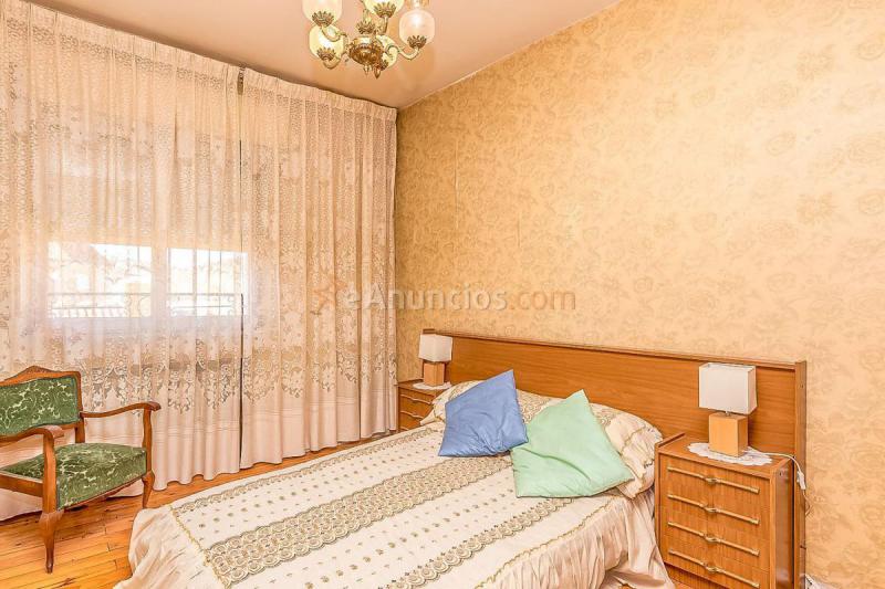 Adosado en venta en  Cistierna