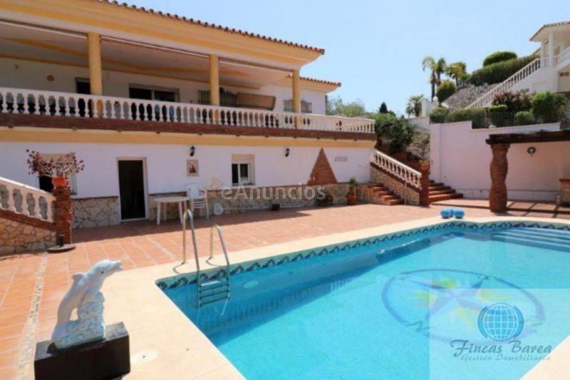 Adosado en venta en  Urbanizaciones, Benalmádena