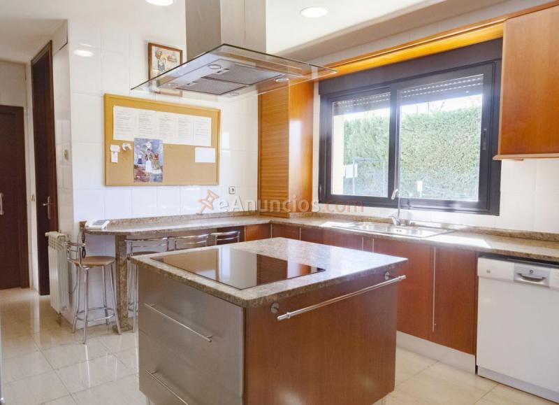 Adosado en venta en  Somosaguas, Pozuelo de Alarcón