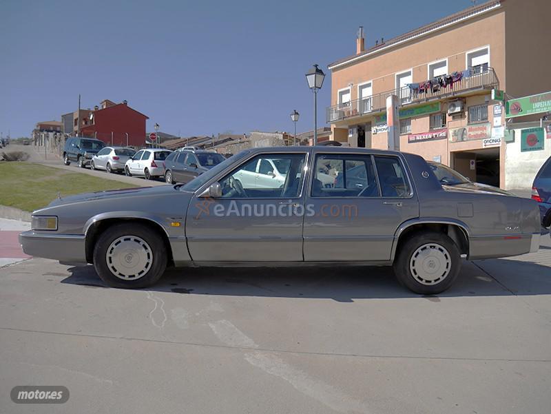 Cadillac Deville Sedan de 1989 con 184.736 Km por 8.500 EUR. en Madrid