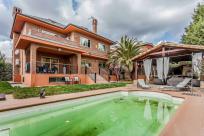 Adosado en venta en  Meco