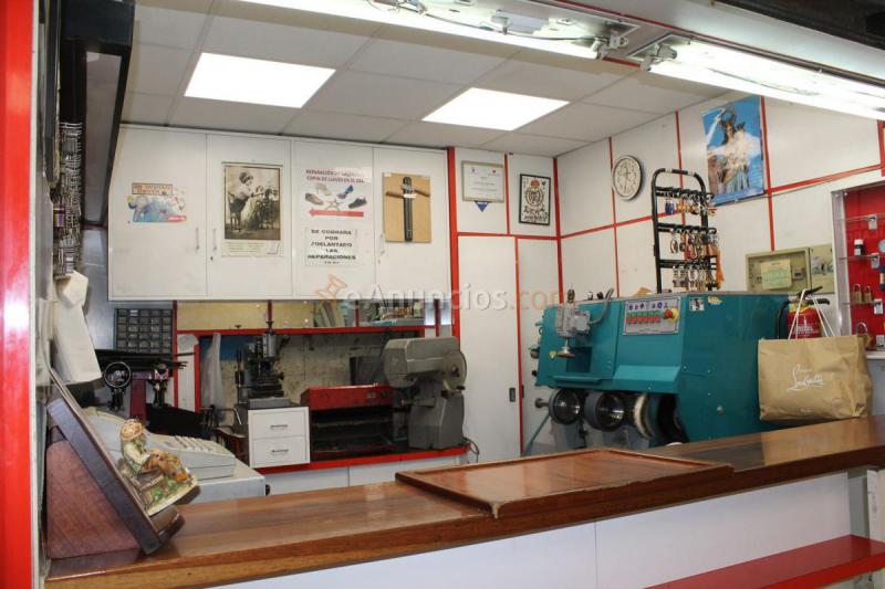 Local Comercial en venta en  Santa María de la Cabeza, Casco Antiguo, Majadahonda