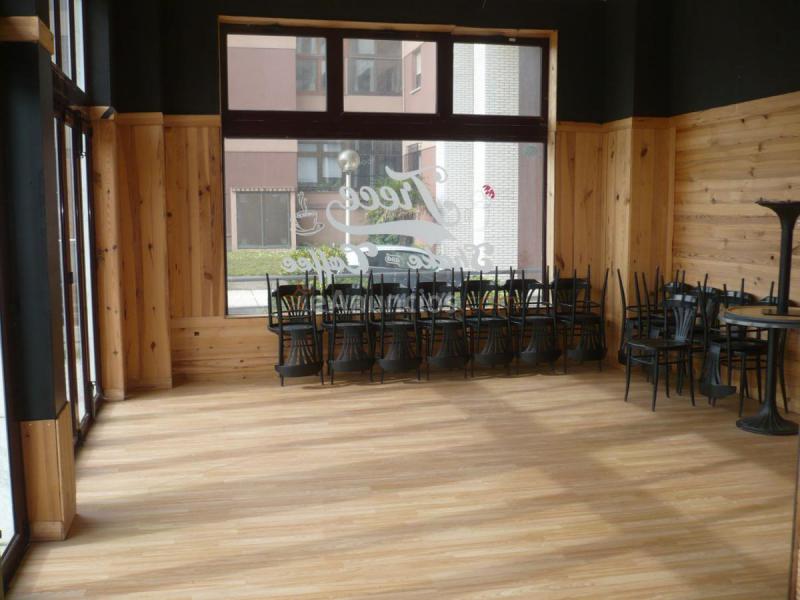 Local Comercial en alquiler en Calle Luis Hauzeur, Salinas, Castrillon