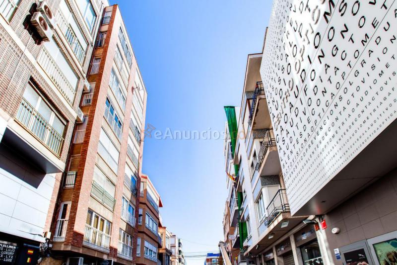 Apartamento en venta en Calle Pedro Lorca, Torrevieja, Centro, Torrevieja