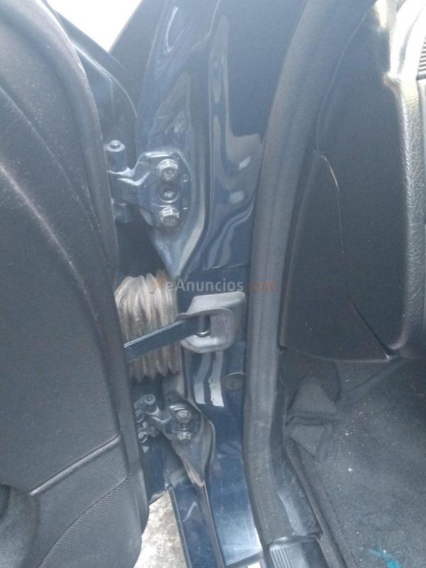 Mercedes BENZ C 200 AZUL MARINO