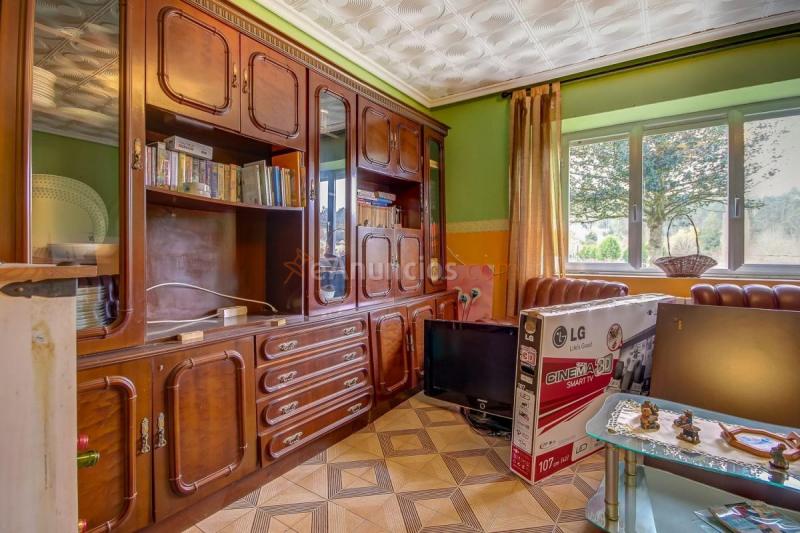 Adosado en venta en  Udias