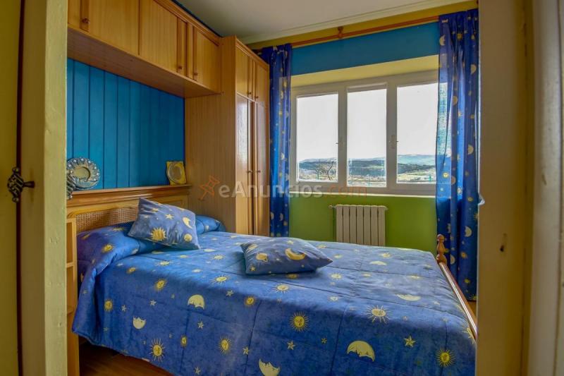 Adosado en venta en  Udias