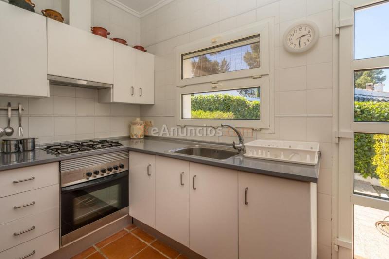 Adosado en venta en  Perdices, Cap Martí - Pinomar, JáveaXbia