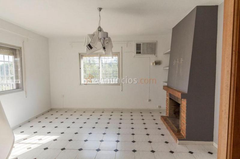 Adosado en venta en  Pinos de Alhaurín, Alhaurín de la Torre