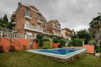 Adosado en venta en  Esplugues de Llobregat