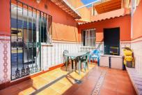 Adosado en venta en  Coria del Río