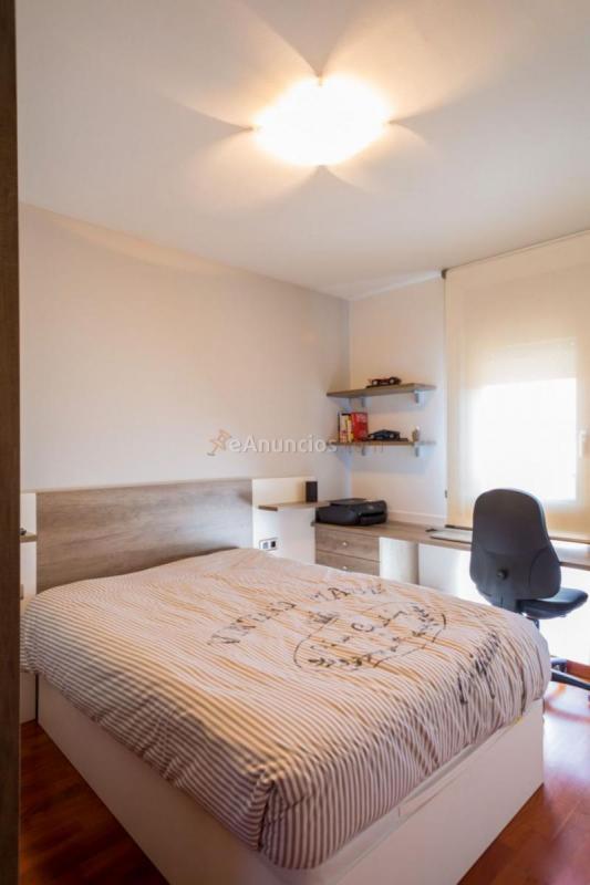 Adosado en venta en  Hostalets de Balenyá