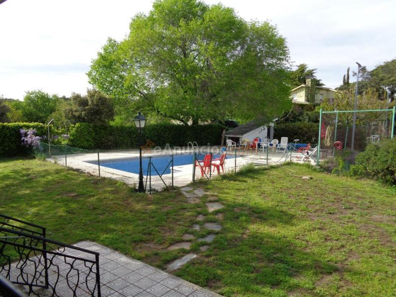 Adosado en venta en  Fresnedillas de la Oliva