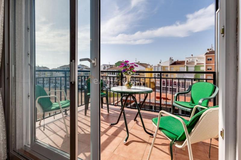 Apartamento en venta en  Urbanización Eliseos Playa, El Acequión - Los Náufragos, Torrevieja