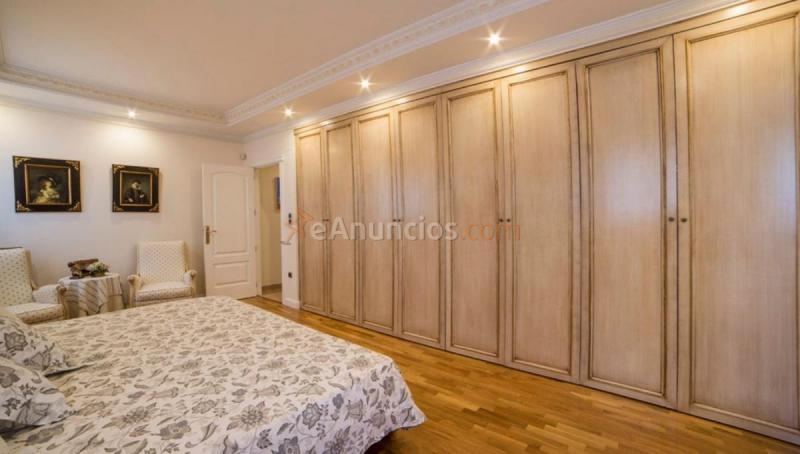 Adosado en venta en  Yecla