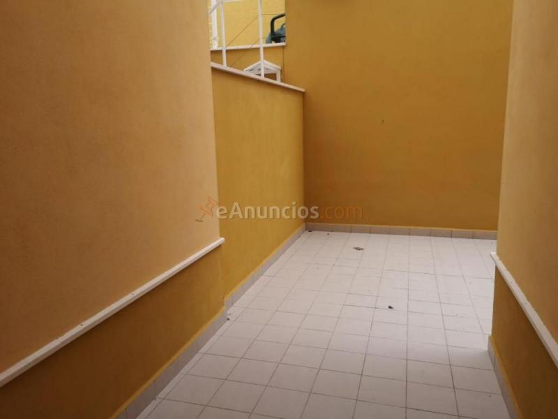 Casa en venta en  Puerto de la Torre, Málaga