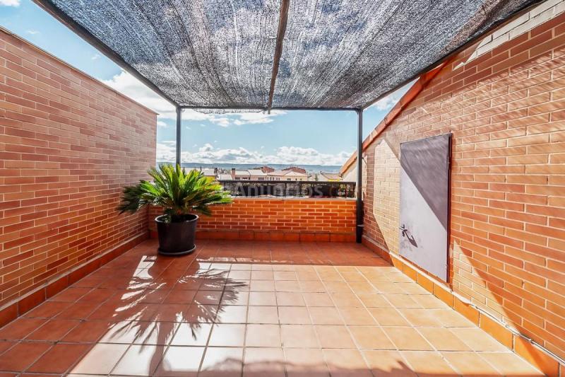 Adosado en venta en  Marchamalo