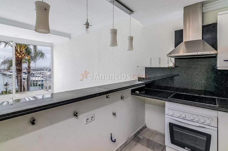 Apartamento en venta en  Nueva Andalucía, Marbella