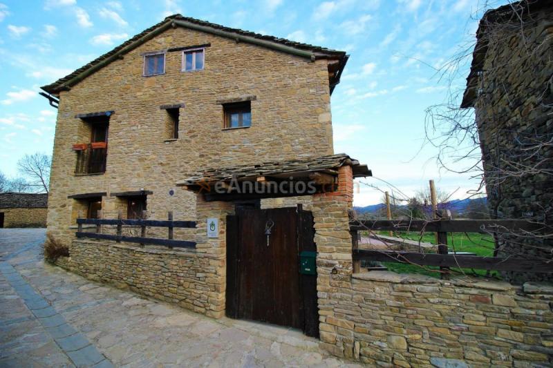 Adosado en venta en  Sufrimiento Aragones, Poblaciones sur, Jaca