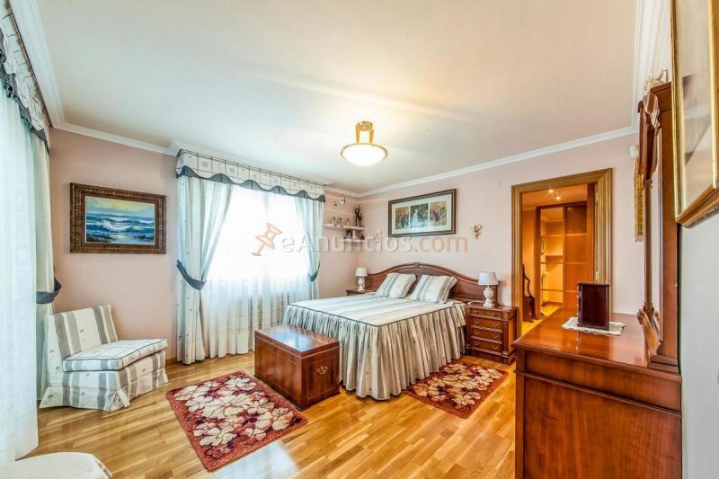 Adosado en venta en  Cizur