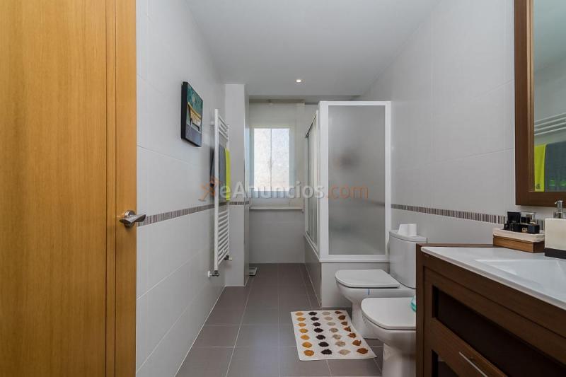 Adosado en venta en  Nós, Oleiros