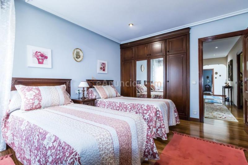 Adosado en venta en  Sama, Langreo