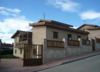 Adosado en venta en  Londres, El Casar