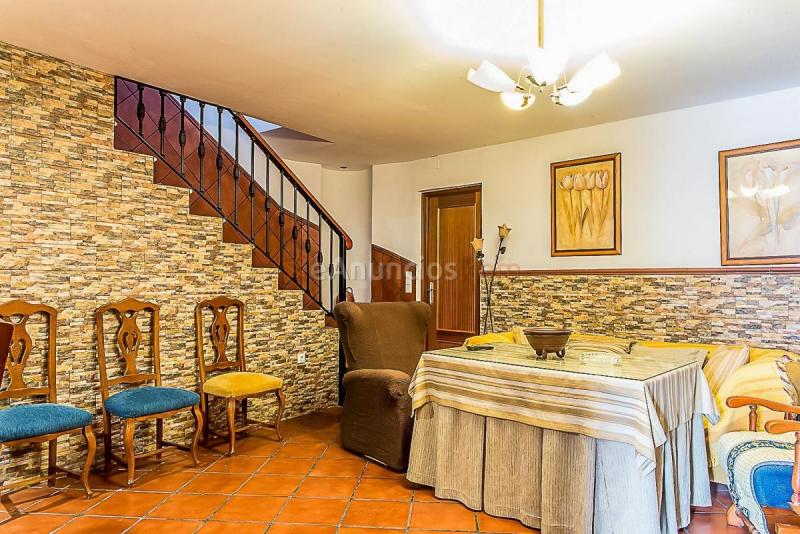 Adosado en venta en  Alájar