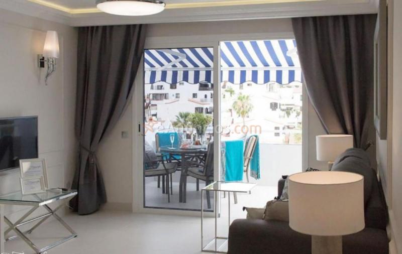 Apartamento en venta en Avenida Austria, Costa Adeje, Adeje